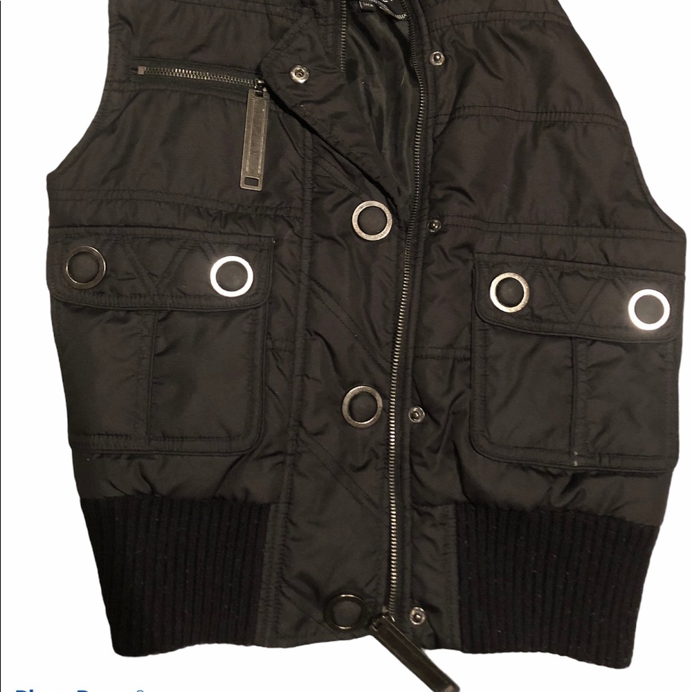 Vest - Picture 2 of 3
